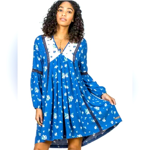 Matilda Jane Dresses & Skirts - Matilda Jane MJC camp day tripping dress